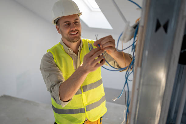 Best Affordable Emergency Electrician  in Leland, MS