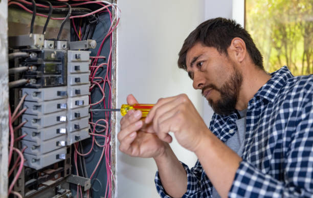 Best Electrical Repair Services  in Leland, MS